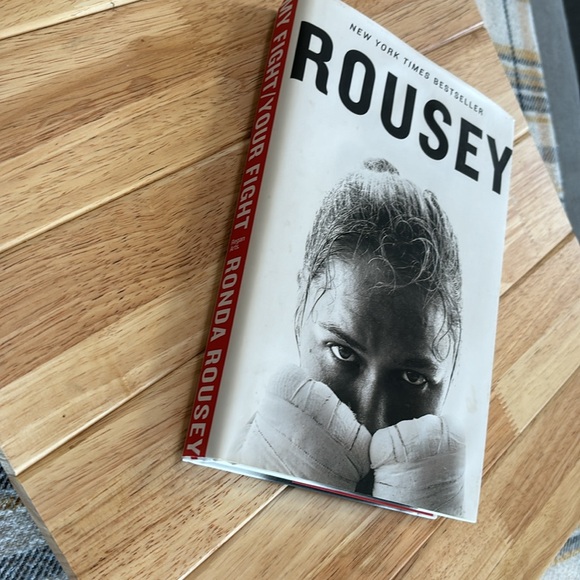 📚 My Fight / Your Fight - Ronda Rousey Autobiography - Picture 4 of 4
